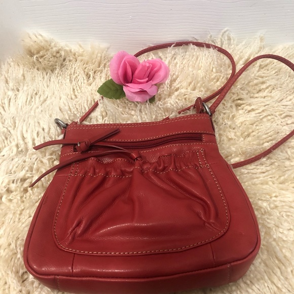 FOSSIL Authentic Red Leather Crossbody Bag - Picture 4 of 7